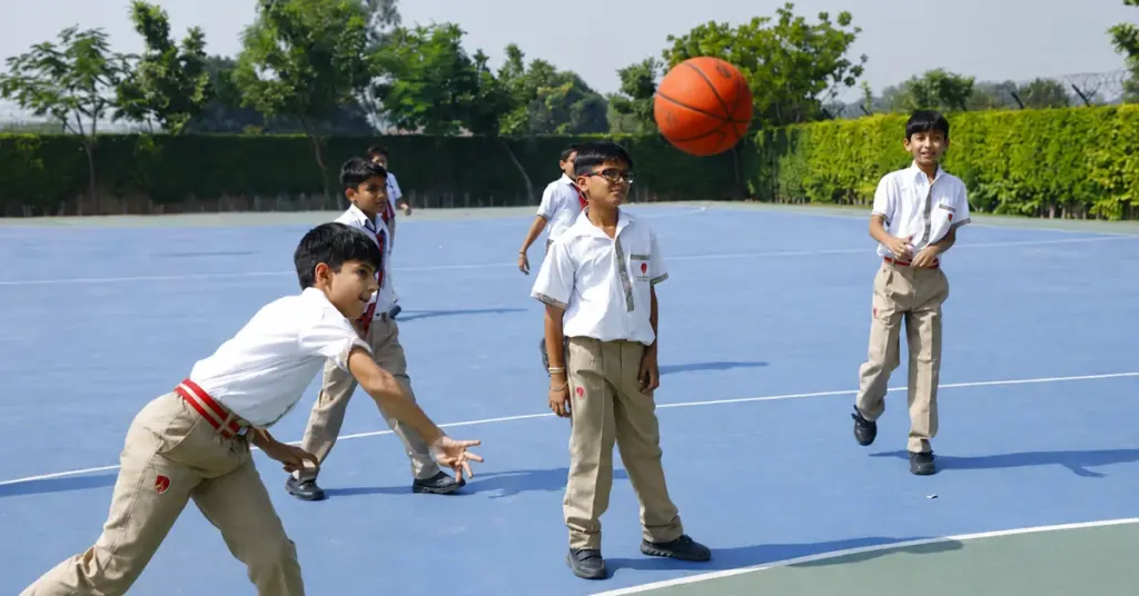 How Scholars Rosary Balances Academics and Sports
